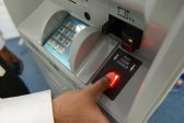 Bientôt vos dépenses au bout de vos doigts ou de votre nez – l’identification biométrique progresse dans les banques