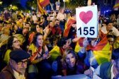Manifestation monstre contre les indépendantistes en Catalogne pour fêter le recours de Madrid à l’article 155 suspendant l’autonomie