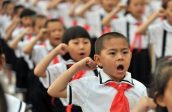 La pensée de Xi Jinping, nouvelle évolution du communisme de Chine, accompagnera l’éducation scolaire des enfants
