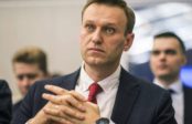 Un tribunal russe vient d’ordonner la fermeture de la fondation d’Alexei Navalny, qui appelle à boycotter l’élection présidentielle russe