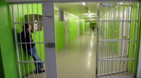 téléphones fixes cellules prisons détenus