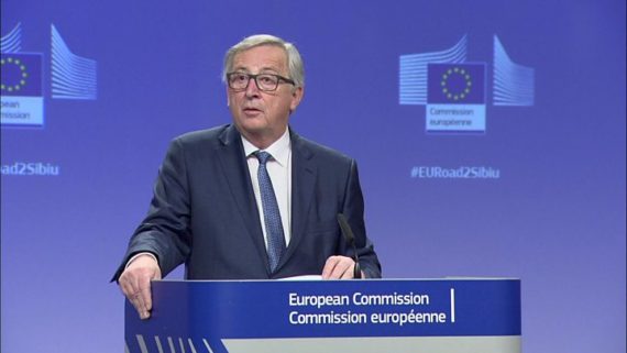 Jean Claude Juncker favorable super Etat européen