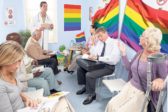 Une revue britannique pour médecins généralistes recommande l’installation d’un drapeau arc-en-ciel dans les salles d’attente