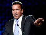 Arnold Schwarzenegger va poursuivre les grandes sociétés pétrolières pour « meurtre avec préméditation »