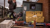 aires jeux enfants abandon risque zéro principe précaution Royaume Uni