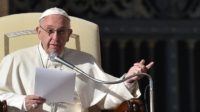 Le pape François dénonce le totalitarisme démoniaque du marxisme…