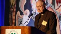 Aux États-Unis, un évêque catholique veut faire signer à la Conférence épiscopale une déclaration mondialiste sur le climat – contre Trump