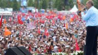 Meeting électoral Erdogan Istanbul centaines milliers militants