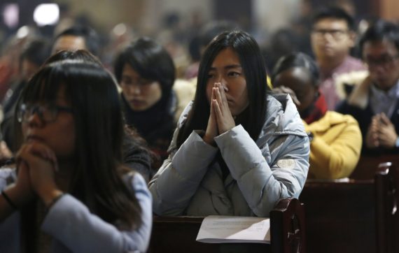 sinisation Église catholique Chine communistes