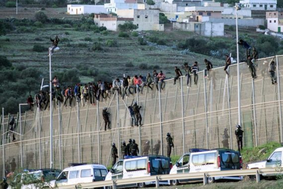 Offensive Migrants Frontière Ceuta Pedro Sanchez Tribunal Européen
