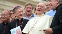 Viganò cardinal Cupich pape dossiers importants réchauffement global migrants