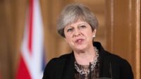 Accord en vue pour le Brexit : Theresa May prête à maintenir le Royaume-Uni dans l’union douanière avec le statut d’État vassal de l’UE