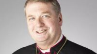 Nouvelle manipulation d’un synode : l’archevêque de Sydney, Mgr Anthony Fisher, a apprécié l’enthousiasme des jeunes mais soulève des objections de fond