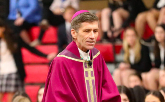 Assauts secret confession Etats Unis évêques résistent non négociable