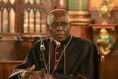 Selon le cardinal Sarah, seule une réforme de l’Eglise peut empêcher une grande crise pour l’humanité