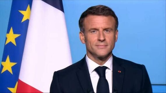 Macron Contradictions Président Chantier