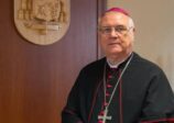 Slovaquie : Mgr Galis dénonce la communion sur la langue comme signe d’« orgueil »