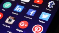 La Cour suprême défend les droits des administrés sur les réseaux sociaux