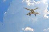 Drones militaires avec intelligence artificielle intégrée : l’IA révolutionnera la guerre