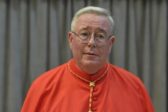 Le cardinal Hollerich avance en crabe sur l’ordination des femmes