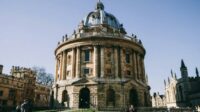 Oxford non drapeau LGBT