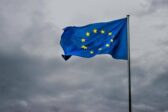 L’UE décide un premier fonds de 150 milliards d’euros pour s’armer