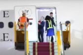 Sémantique d’une vidéo : que dit la main de Brigitte à Macron et au monde ?