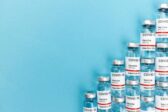 Un sceptique du vaccin covid à la tête du service vaccins de la FDA