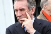 Bayrou promet d’interdire la vente de couteaux aux mineurs