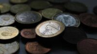 Chamaillard euros dette France