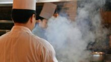 métier gauche cuisiner gens