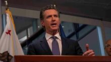 Newsom jeune changer genre