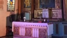 Révolution arc-en-ciel masturbation église