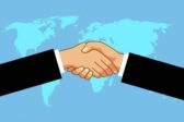 Accords UE-EU et Russie-Belarus : l’arc-en-ciel, comédie tragique