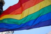 A San Diego, un évêque célèbre une messe de la « fierté LGBT »
