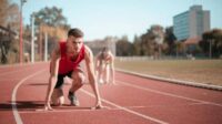 exclut hommes sports féminins