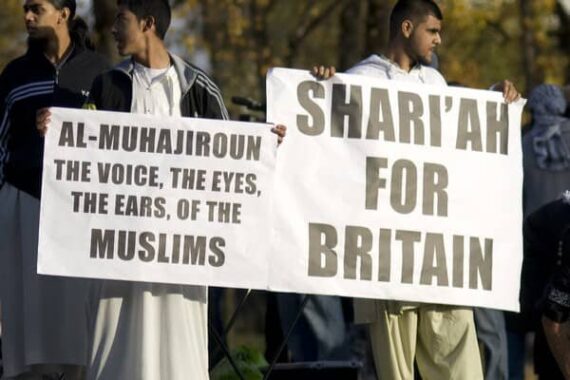 gouvernement britannique administrateur charia