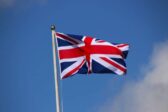 Une majorité relative de Britanniques pour l’immigration Zéro et pour une remigration partielle