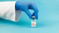 Naomi Wolf vaccin ARNm