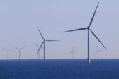 Ecolos pollueurs : les éoliennes en mer émettent des produits toxiques