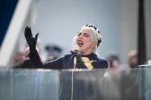 Lady Gaga en tournée : “Mayhem” multiplie les signes démoniaques