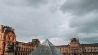 Louvre arrestations fraude billetterie