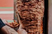 Le maire inaugure un kebab à Creil : merci en ourdou et prière islamique