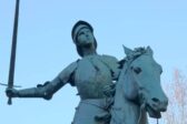 Un migrant condamné à du sursis pour avoir volé une épée de Jeanne d’Arc