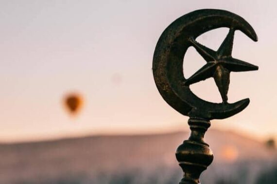 pape Alger faux-pas Mosquée