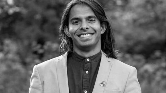 Indien transgenre vert arc-en-ciel