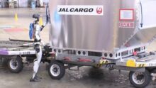 robots humanoïdes bagages Tokyo