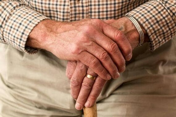 Le Mot Agisme