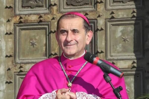 archevêque Milan profane Sacré-Cœur