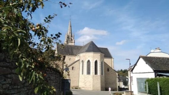 incendie déclenché église Morbihan
